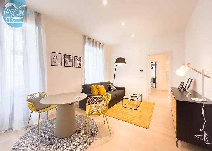 Slataper 11 Tirabora Short Rent
